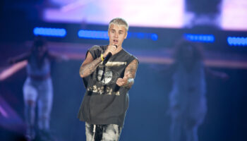 JUSTIN BIEBER-QUIZ 1 JUSTIN BIEBER-QUIZ 1
